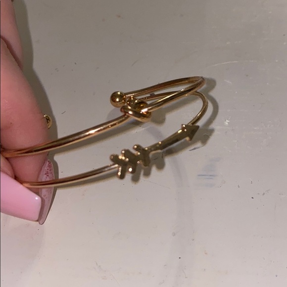 Bracelets - Picture 1 of 1